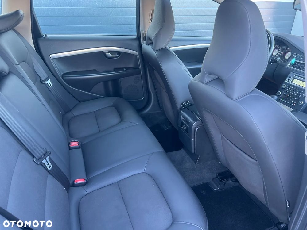 Volvo V70 2.0D Kinetic - 20