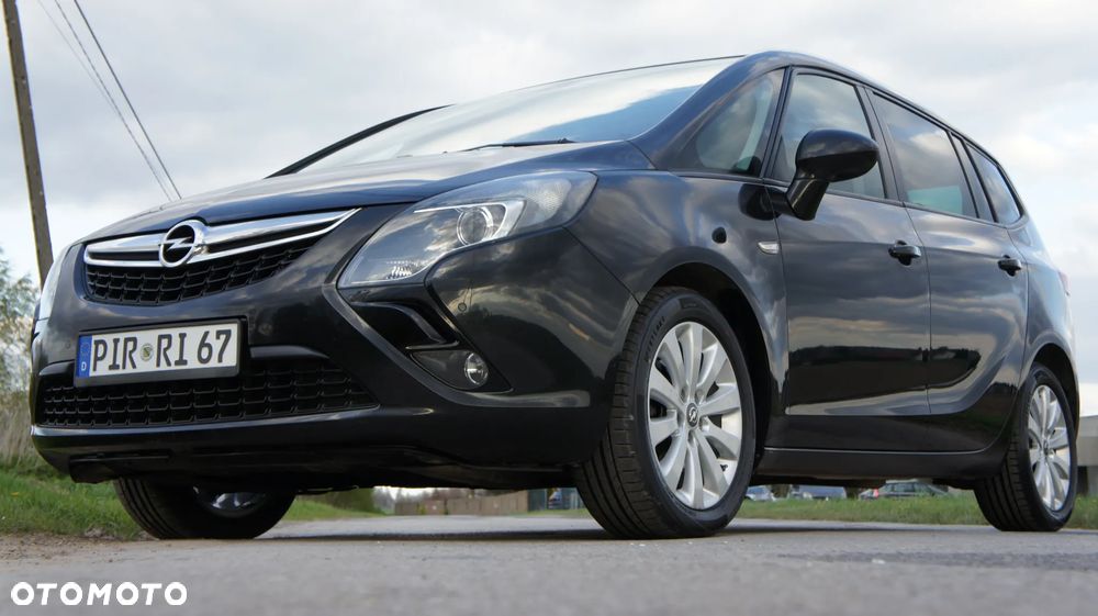 Opel Zafira - 10