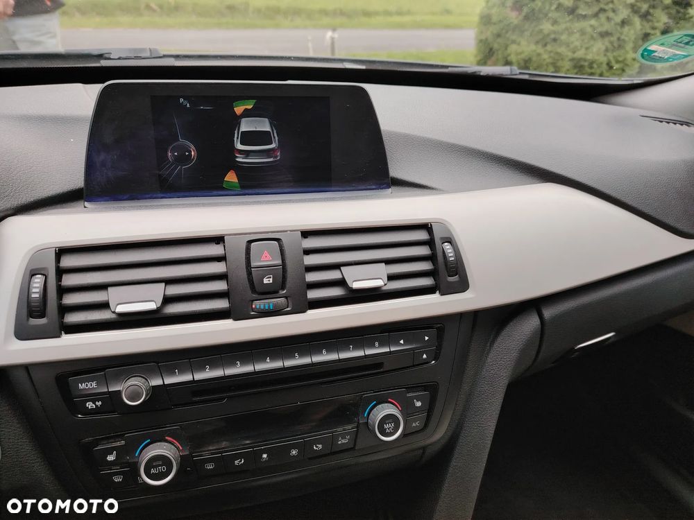 BMW Seria 3 - 18