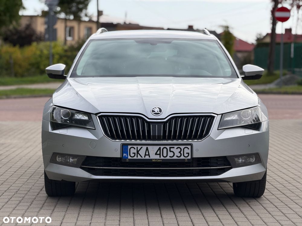 Skoda Superb 2.0 TDI 4x4 Style DSG - 11