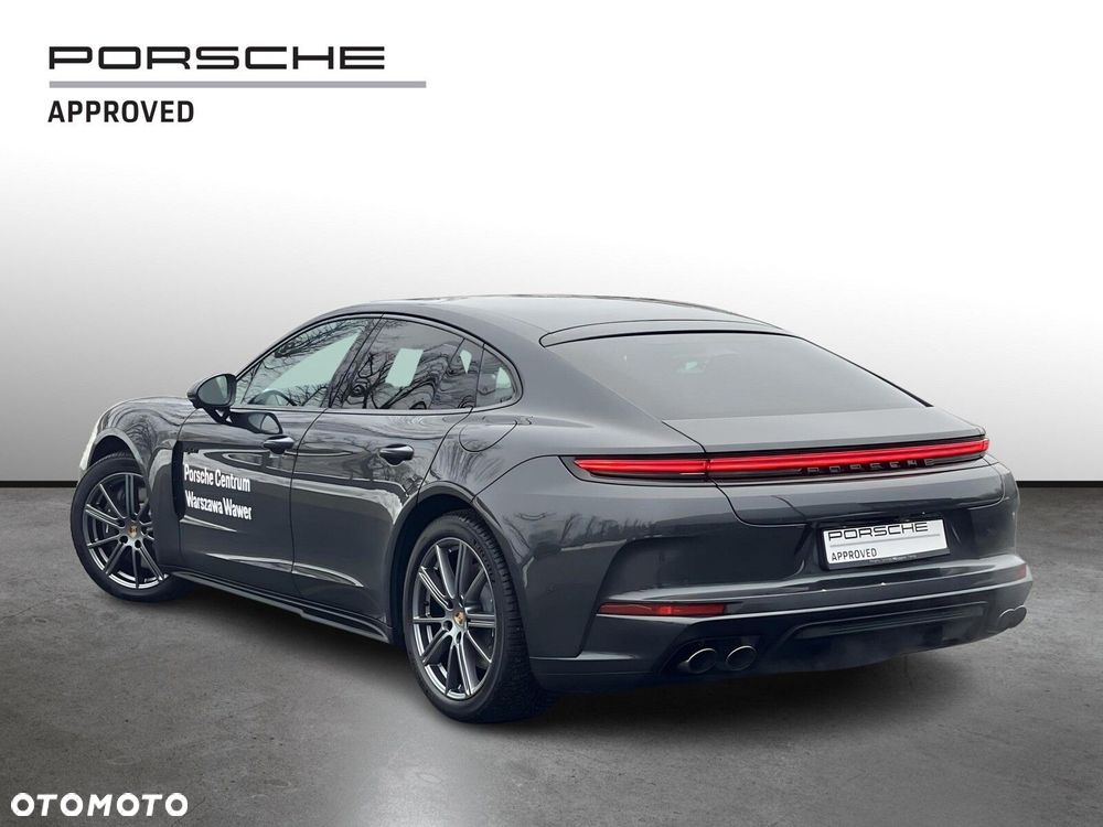 Porsche Panamera - 4