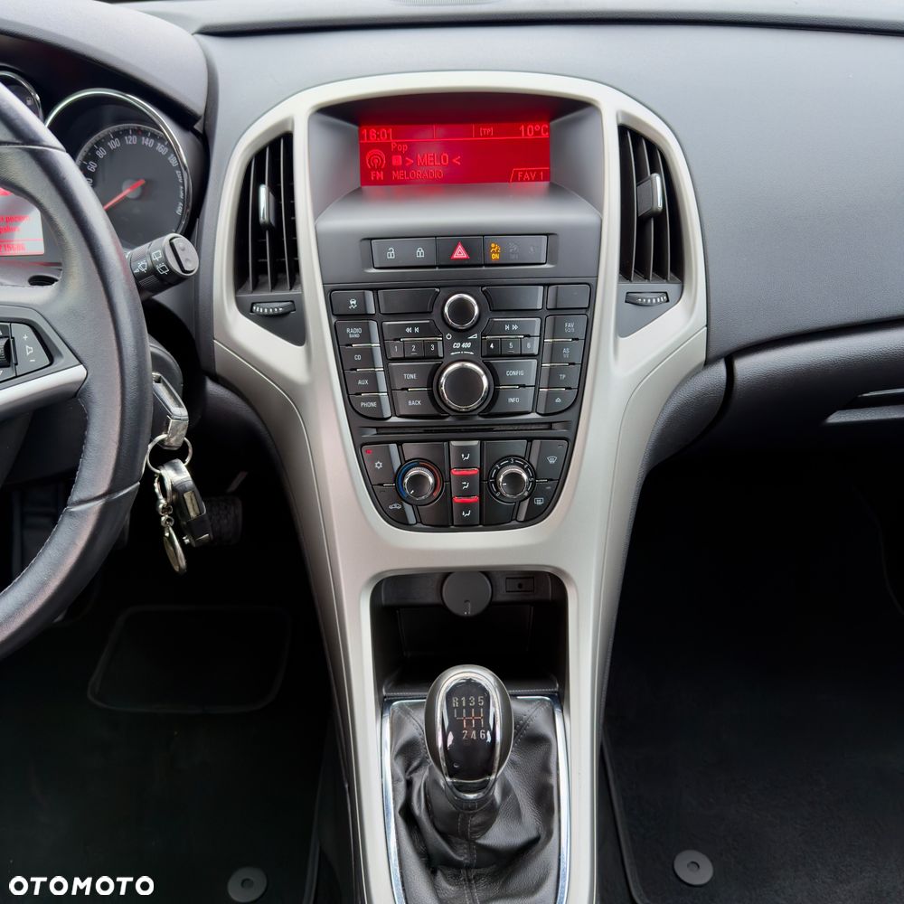 Opel Astra 1.4 Turbo Color Edition - 11