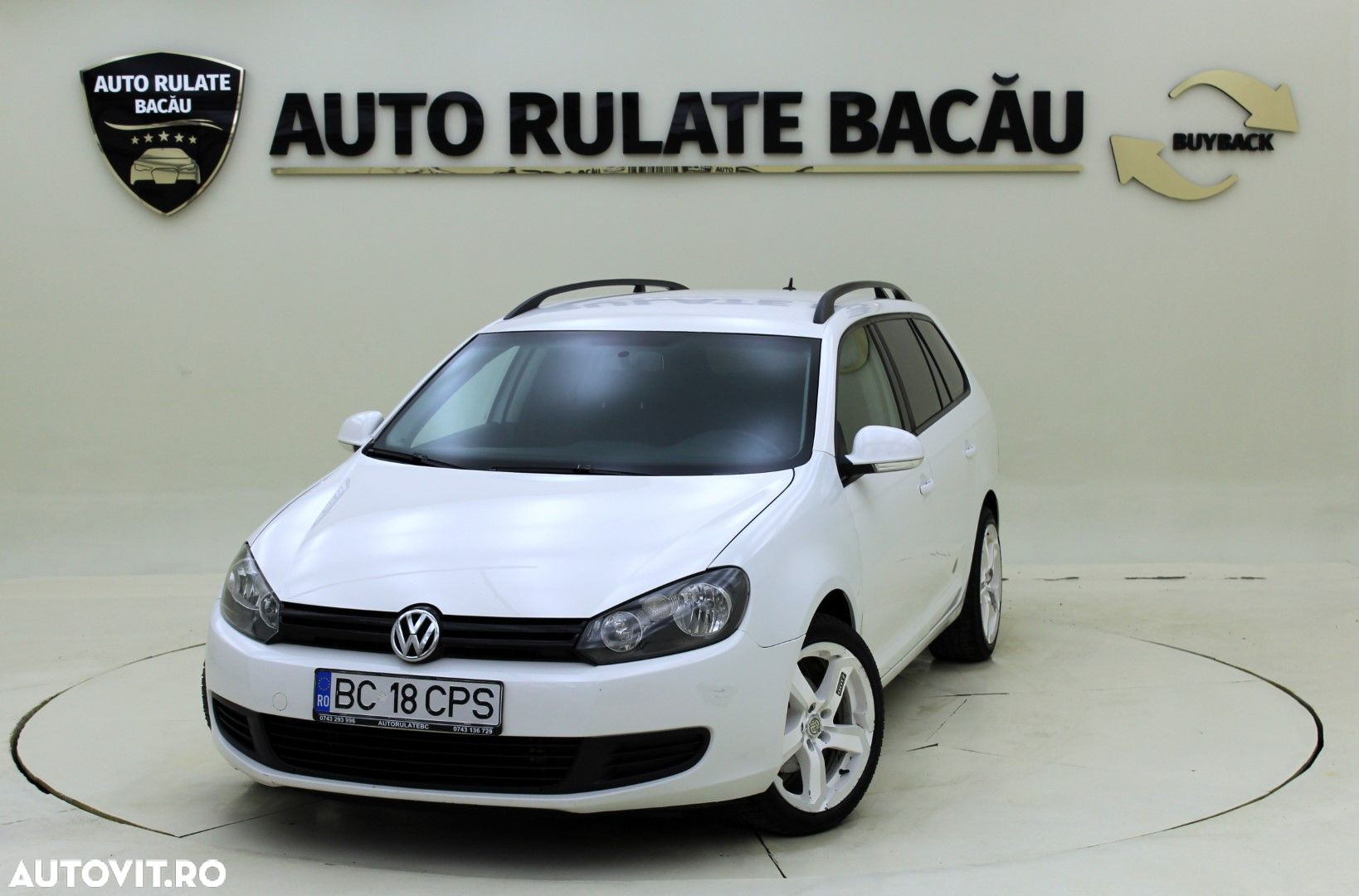 Volkswagen Golf - 2