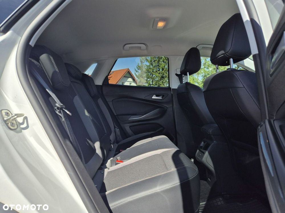 Opel Grandland X 1.6 T PHEV Design Line - 23