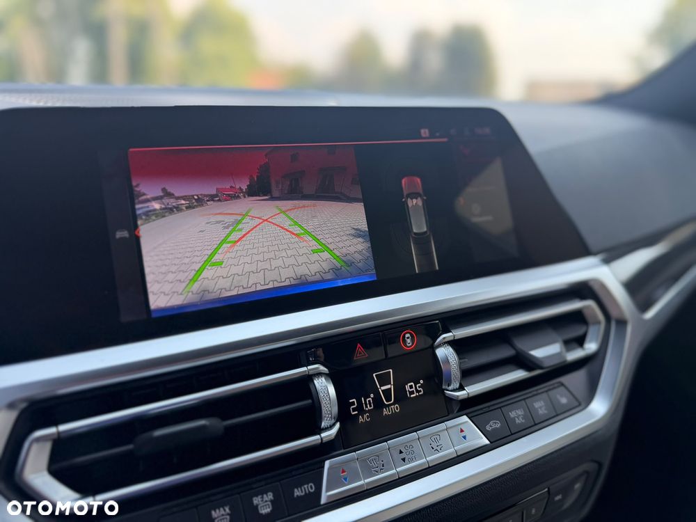 BMW Seria 3 M340d xDrive - 22