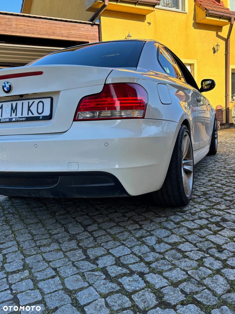 BMW Seria 1 123d Limited Edition Lifestyle mit M Sportpaket - 13