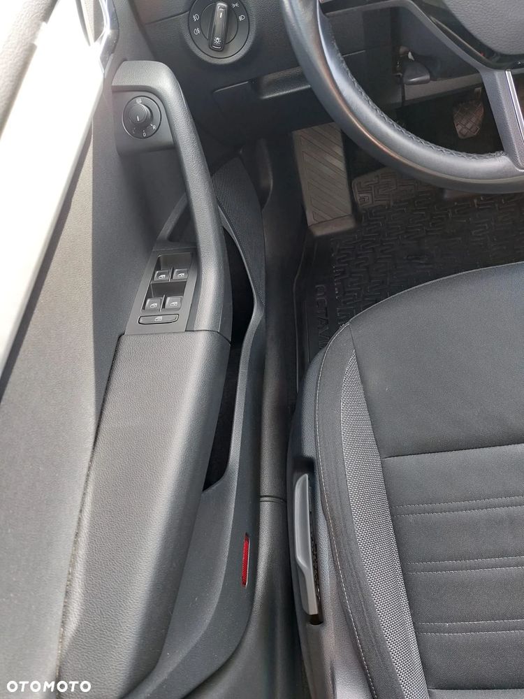 Skoda Octavia 1.5 TSI GPF ACT Ambition - 17