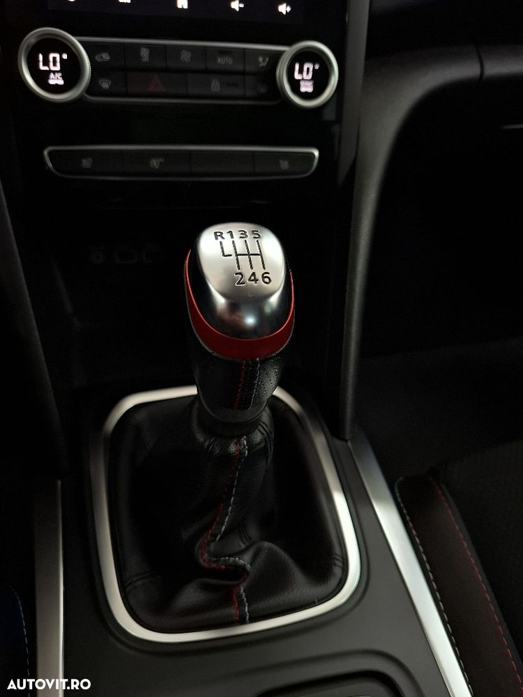 Renault Megane TCE 140 GPF RS Line - 25