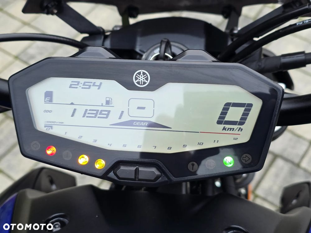 Yamaha MT - 19