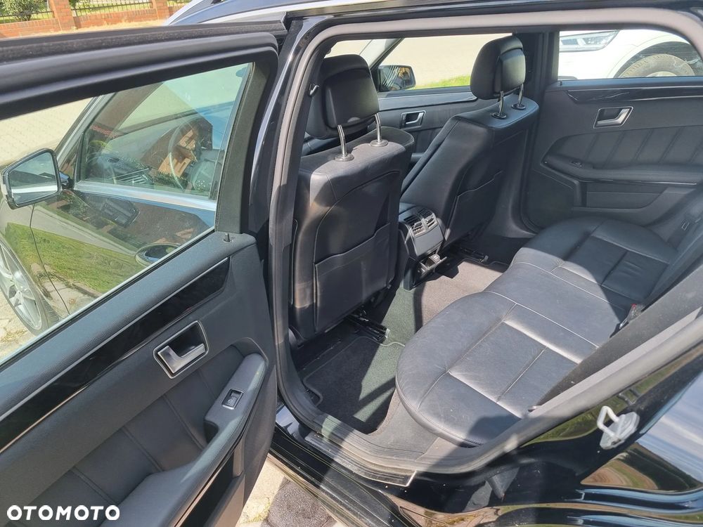 Mercedes-Benz Klasa E 350 CDI DPF 4Matic BlueEFFICIENCY 7G-TRONIC Avantgarde - 9