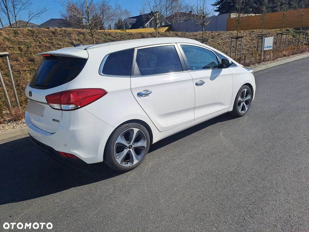 Kia Carens 1.7 CRDi XL 7os - 5