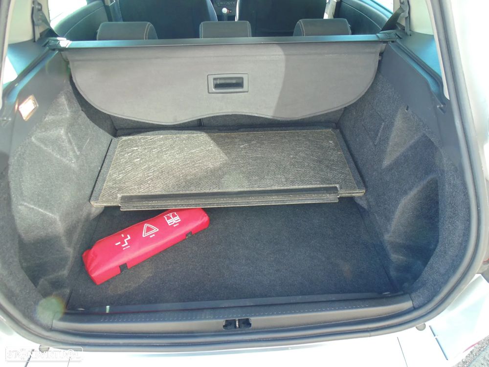 Renault Clio Break 1.2 16V Dynamique S - 14