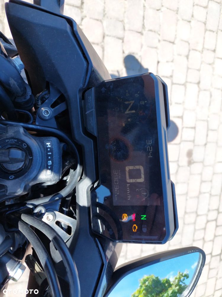 Honda CB - 8