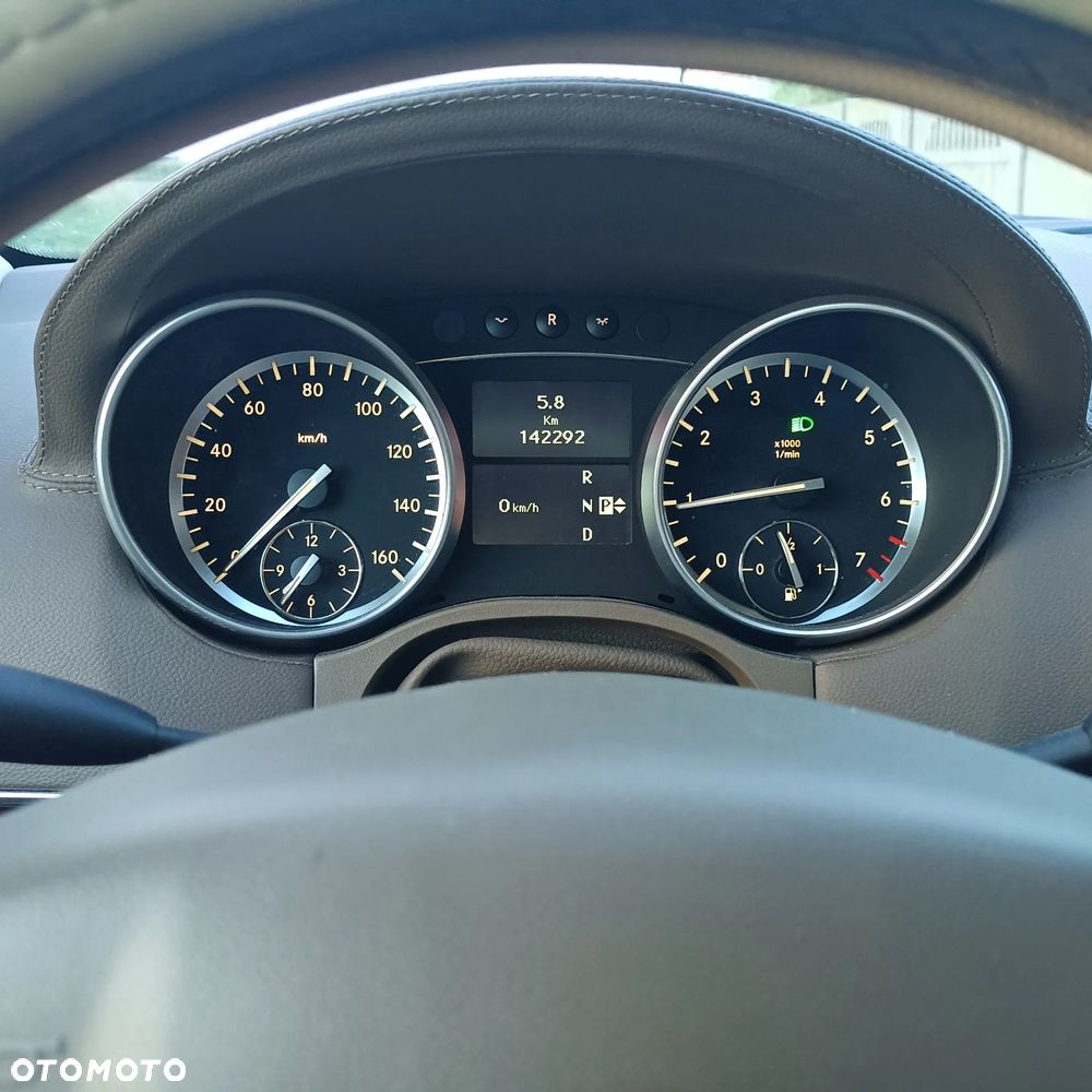 Mercedes-Benz GL - 24