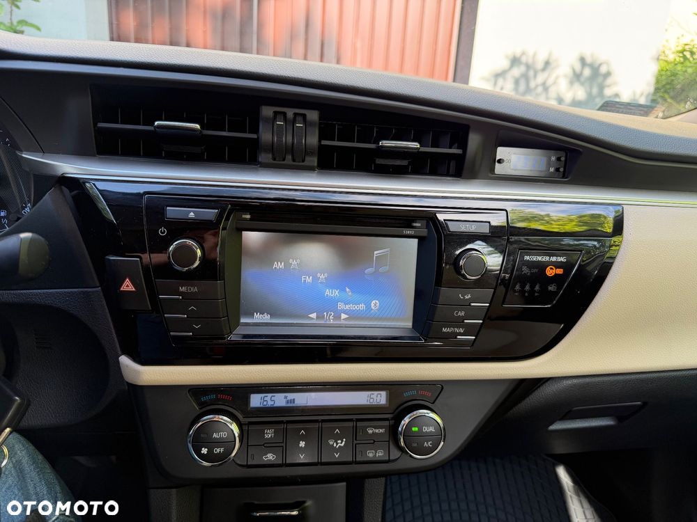 Toyota Corolla 1.6 Life - 10