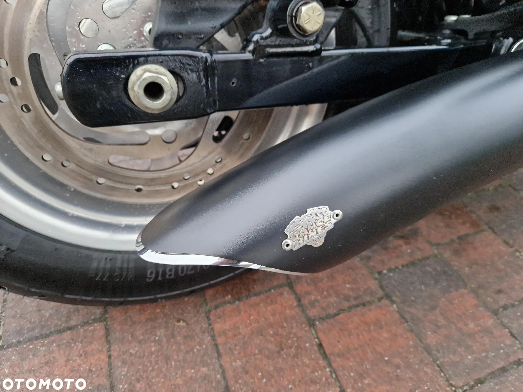 Harley-Davidson Dyna Fat Bob - 14