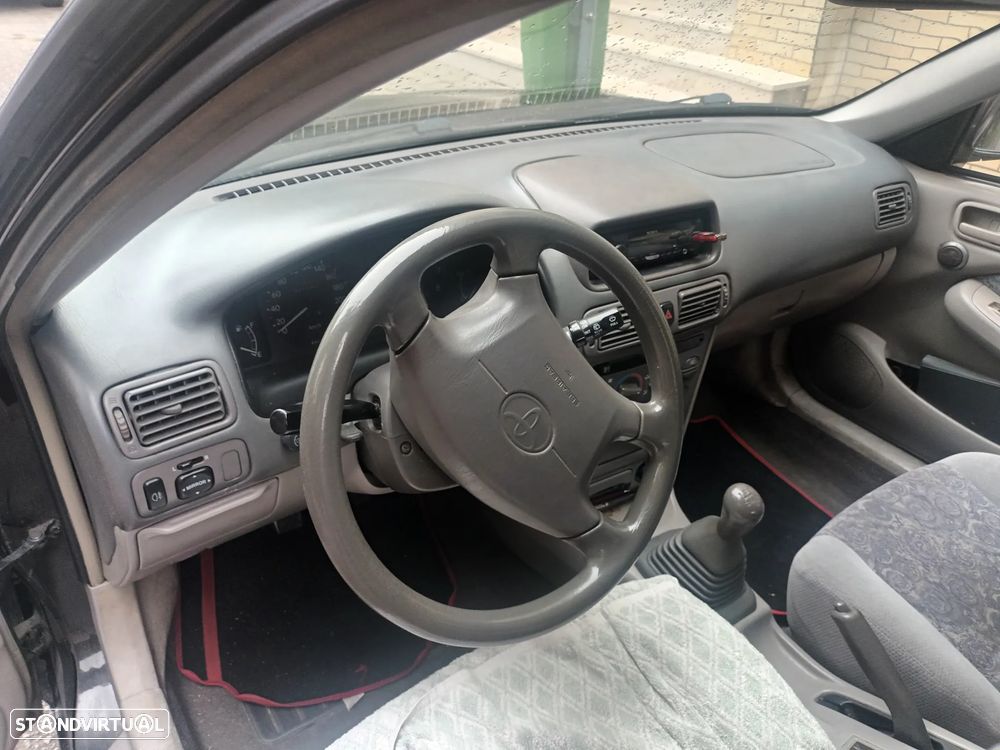Toyota Corolla H/B 1.6 G6 R - 3