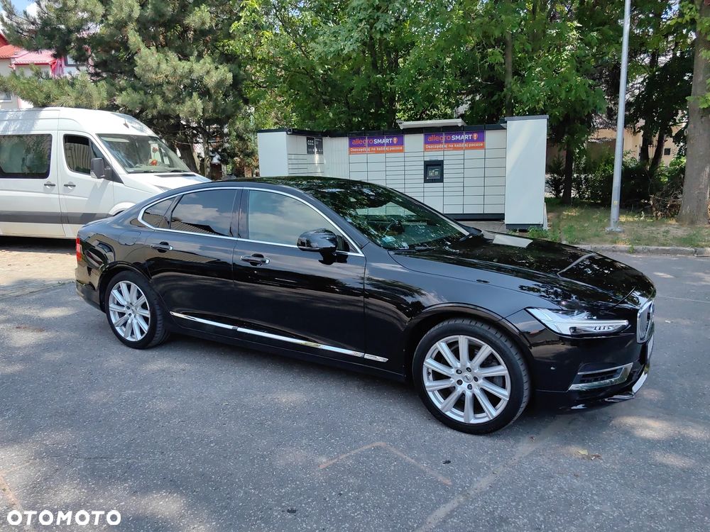 Volvo S90 T8 AWD Plug-In Hybrid Momentum Pro - 3