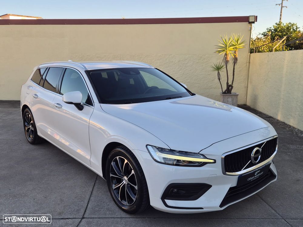 Volvo V60 2.0 D3 Momentum — fotografia 9