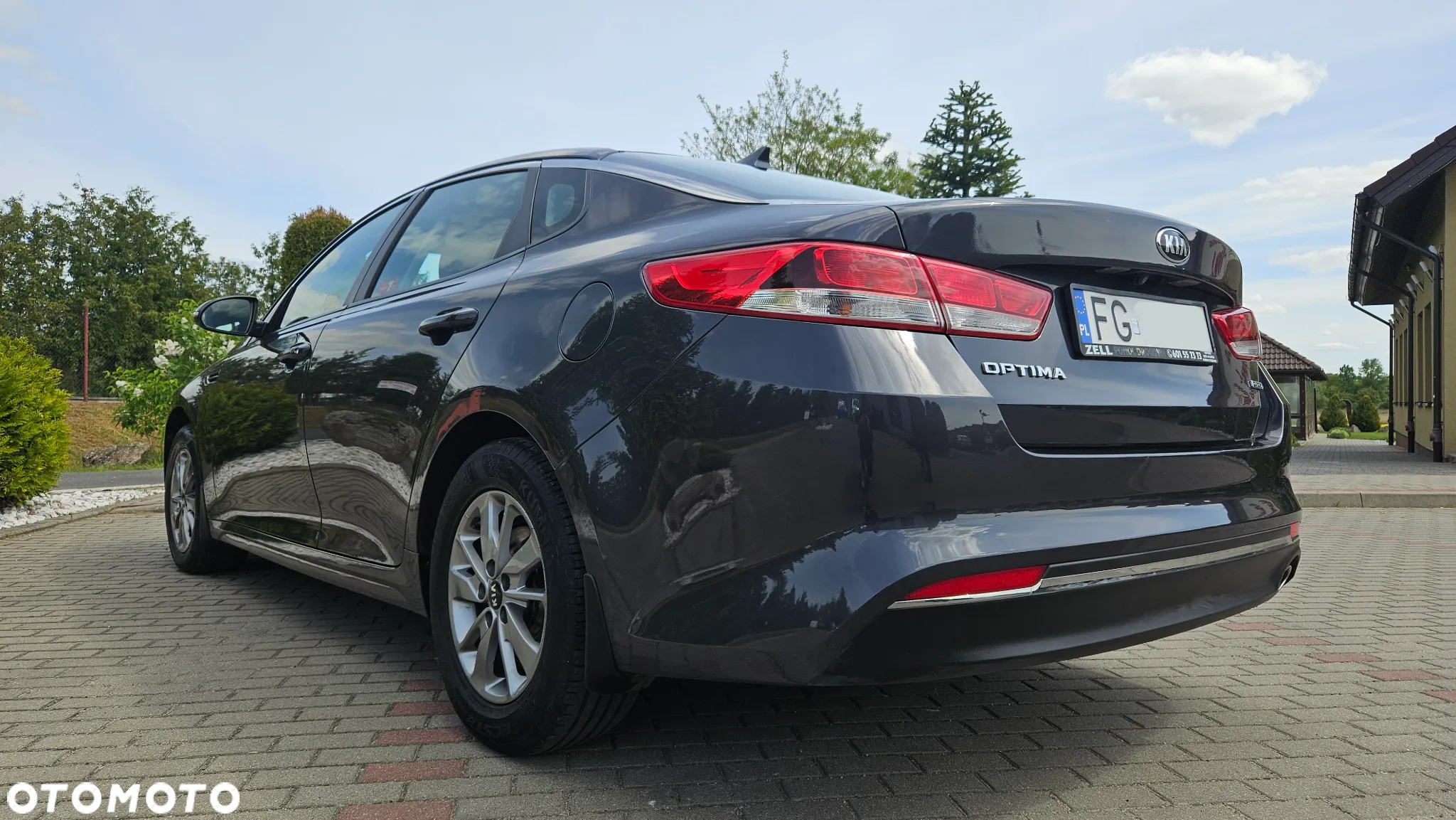 Kia Optima - 9