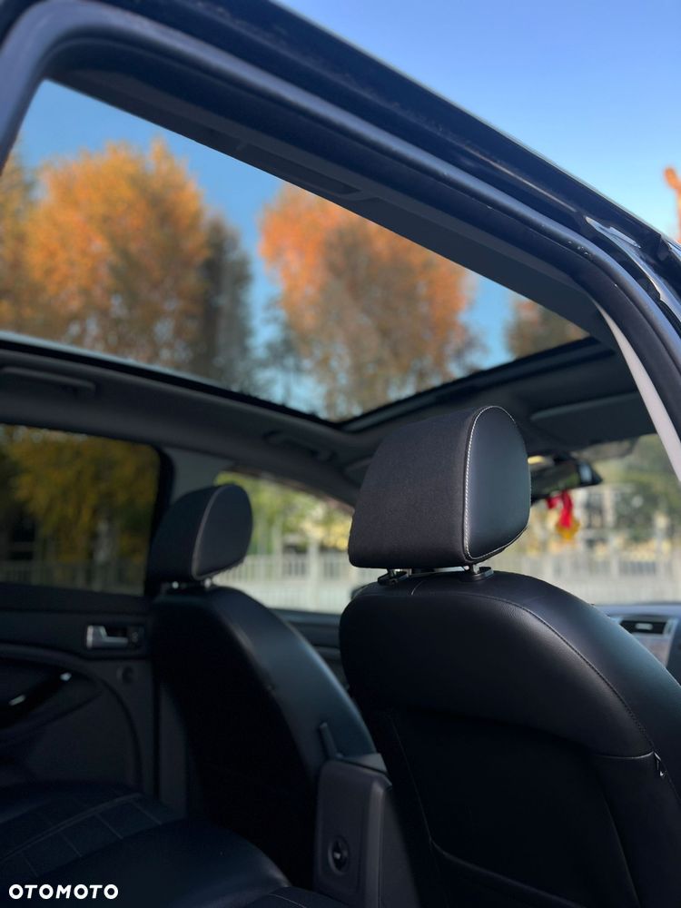 Ford Kuga 2.0 TDCi 4WD Titanium - 14
