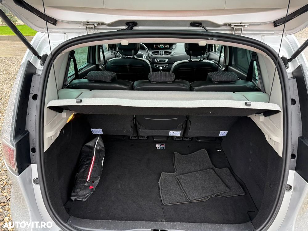 Renault Megane ENERGY dCi 110 Start & Stop Paris Business - 9