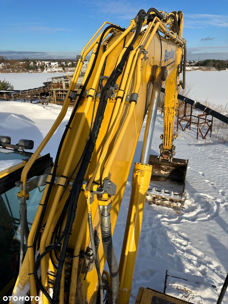 Komatsu PC 210 LC-11 - 24