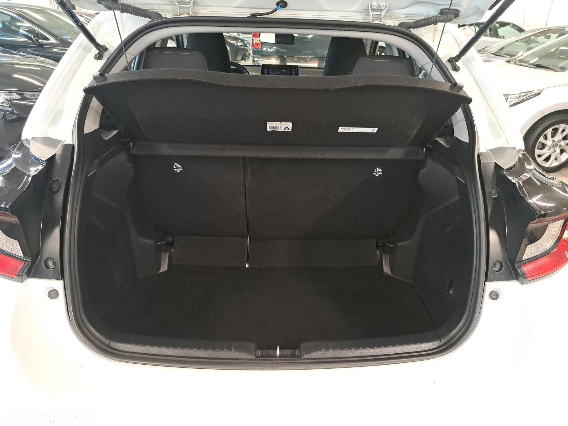 Toyota Yaris - 13