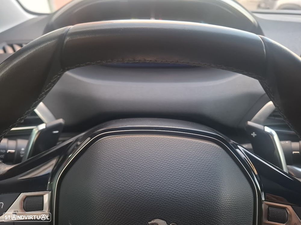 Peugeot 3008 1.6 Hybrid Allure e-EAT8 - 20