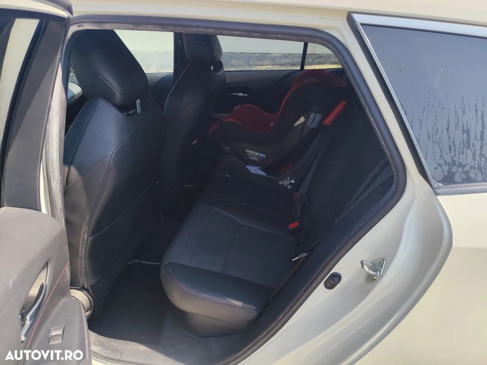Toyota Corolla - 12
