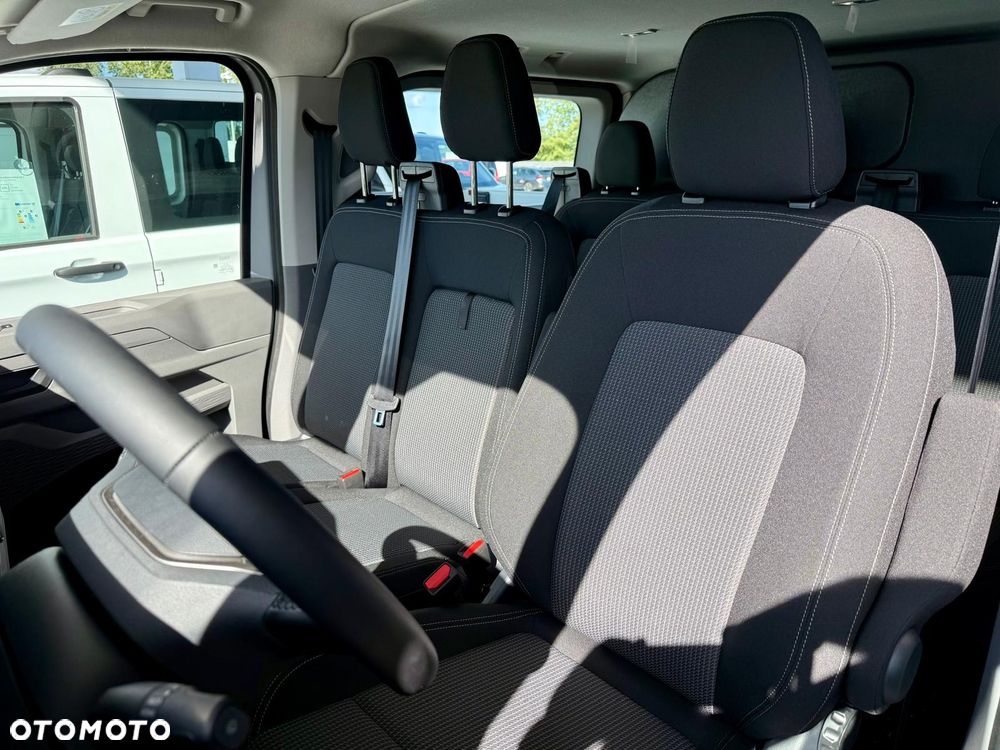 Volkswagen T7 Furgon PLUS - 12