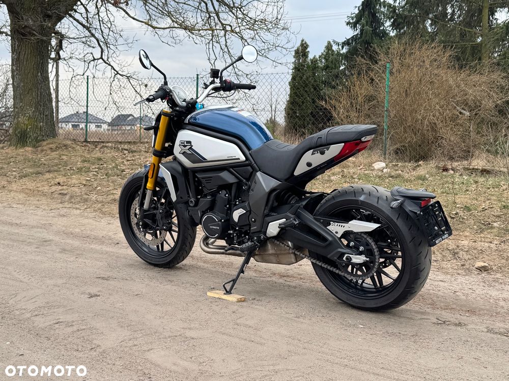 CFMoto 700CL-X Heritage - 4