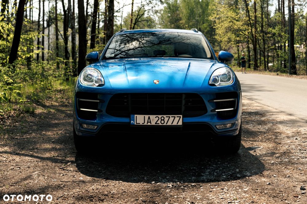 Porsche Macan Turbo - 9