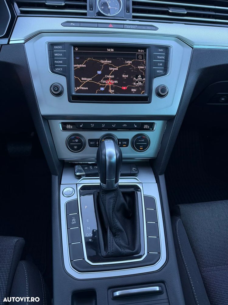 Volkswagen Passat 1.6 TDI (BlueMotion Technology) DSG Comfortline - 18