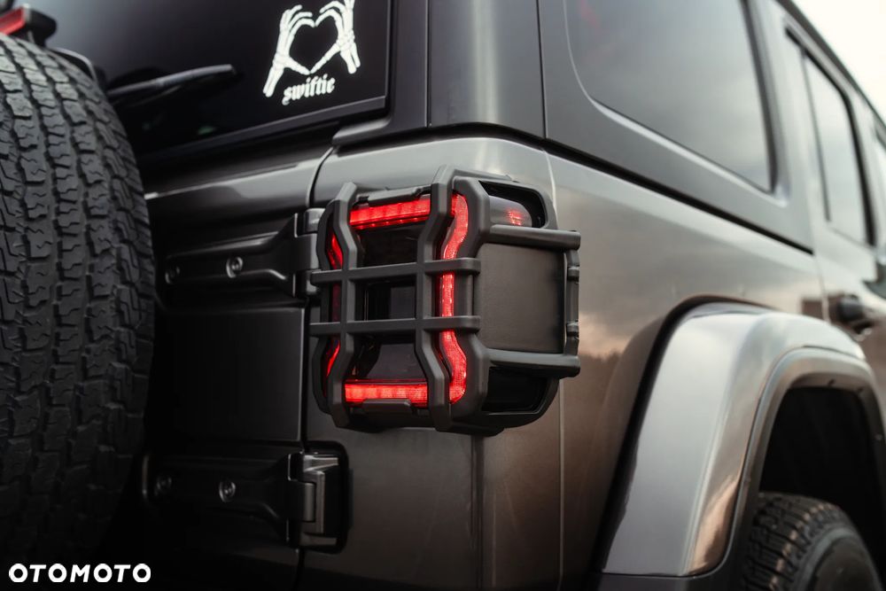 Jeep Wrangler - 9