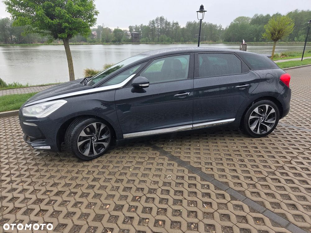 Citroën DS5 2.0 HDi SoChic - 1
