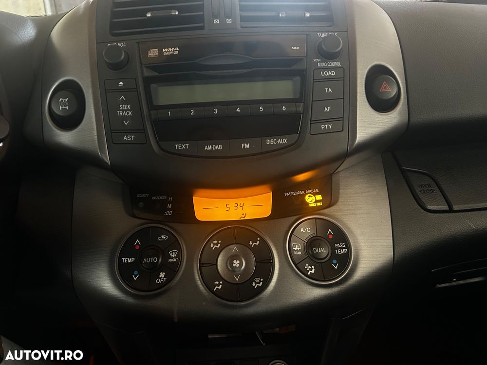 Toyota RAV4 2.2 D-CAT 4x4 Travel - 16