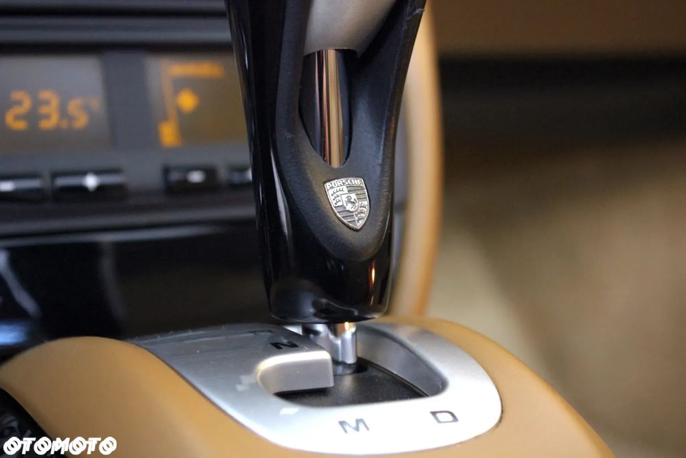 Porsche 911 - 22