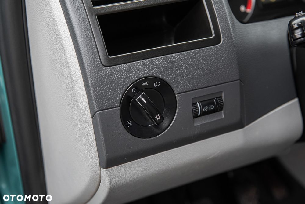 Volkswagen Transporter - 14
