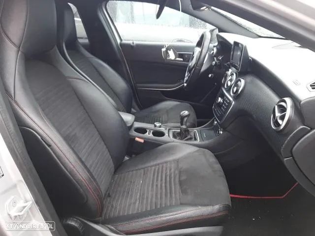 .Mercedes Benz A180 AMG 1.5 CDi W176 K9KF452 OM607 Para Peças - 4