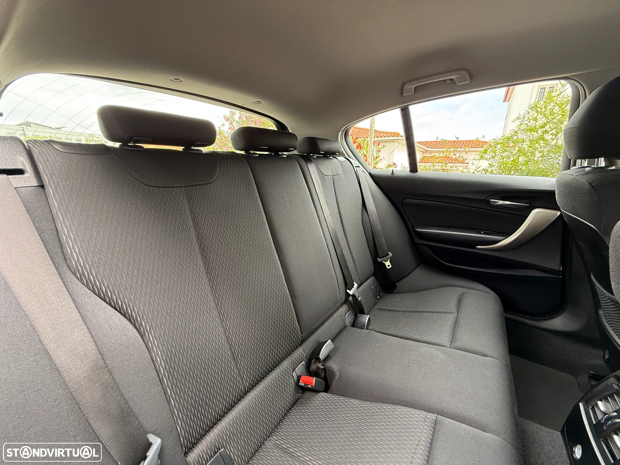 BMW 116 d EfficientDynamics Edition - 6