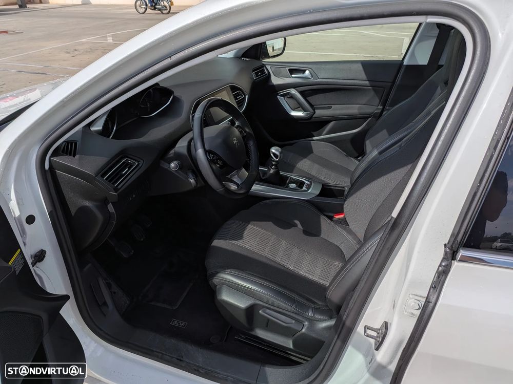 Peugeot 308 SW BlueHDi 120 Stop & Start Business-Line - 20