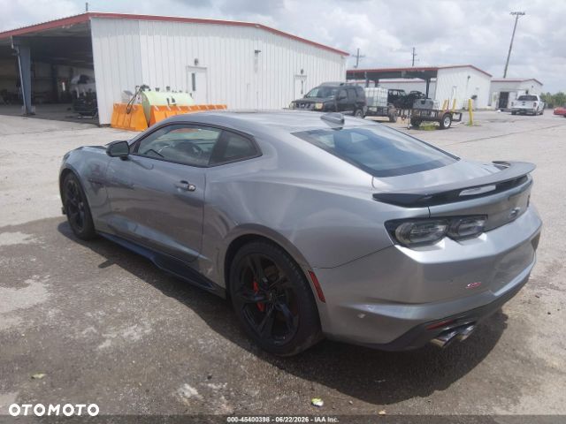 Chevrolet Camaro - 3