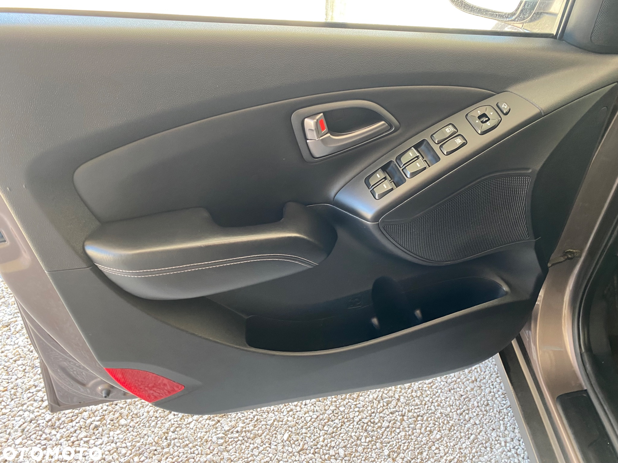 Hyundai ix35 2.0 CRDi 4WD Automatik Fifa World Cup Gold Edition - 24
