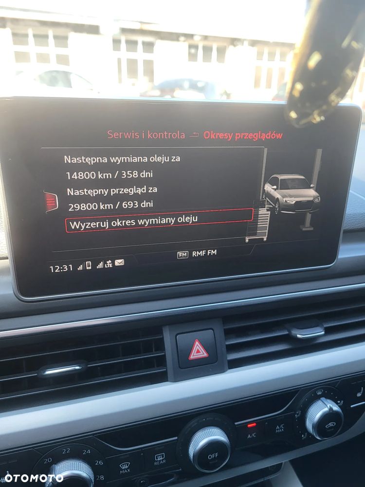 Audi A4 Avant 2.0 TDI S tronic - 13