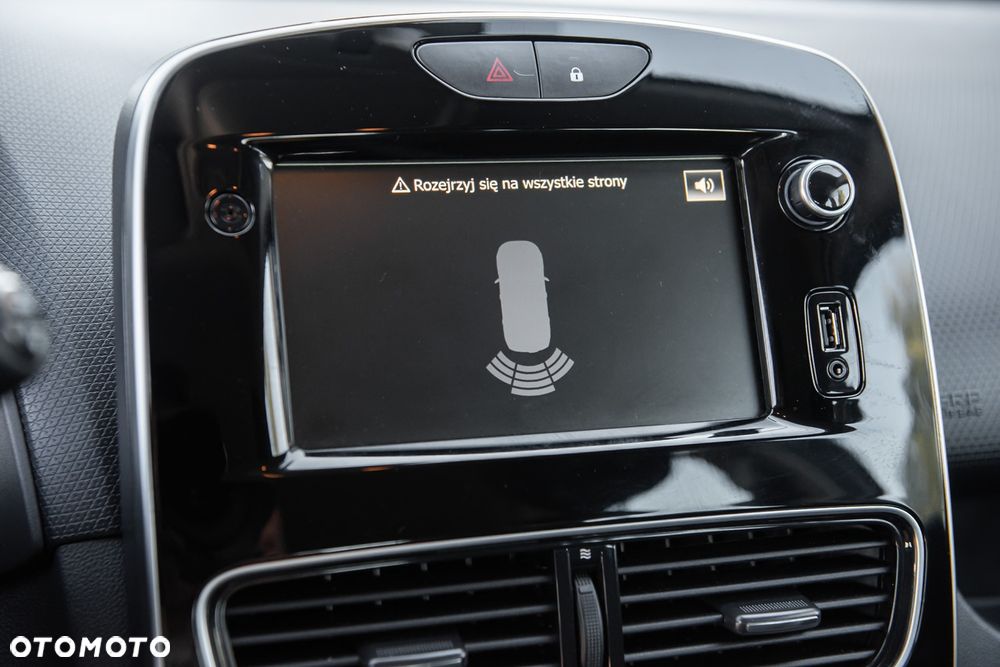 Renault Clio - 22
