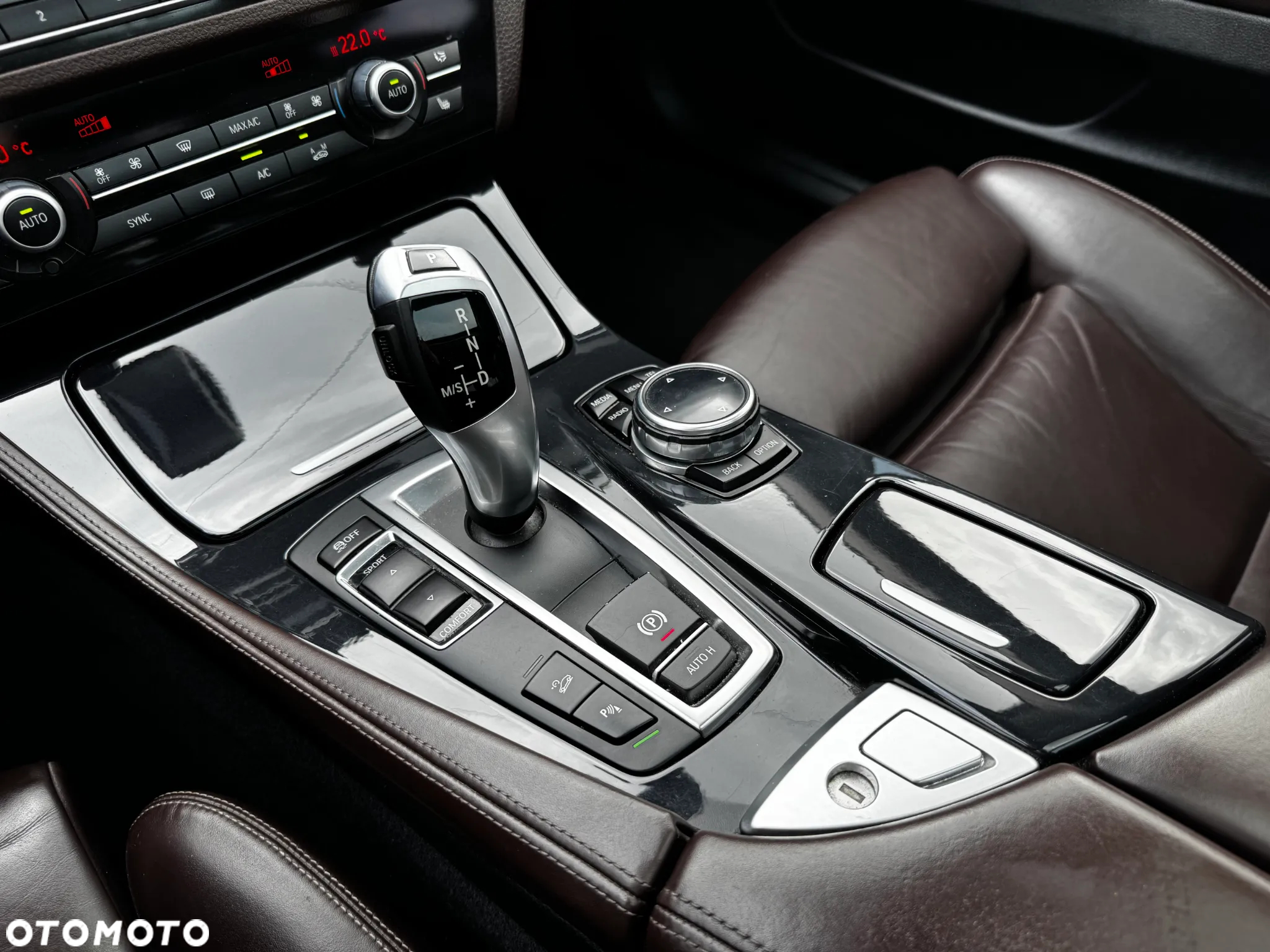 BMW Seria 5 525d Touring Luxury Line - 34