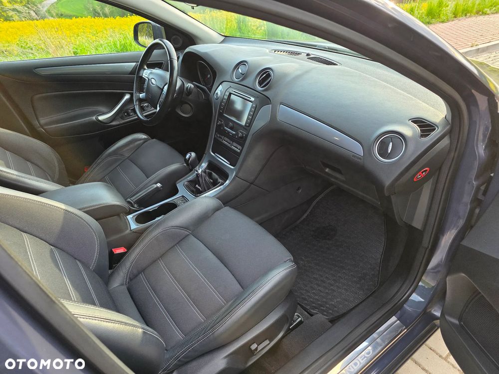 Ford Mondeo 2.0 TDCi Champions Edition - 30