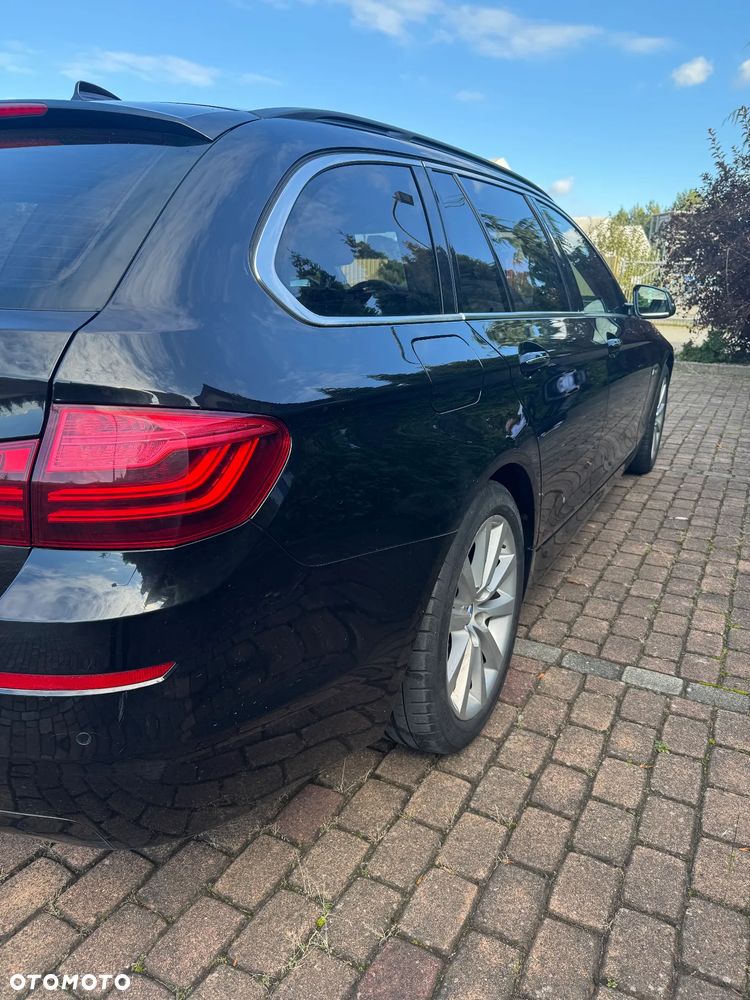 BMW Seria 5 525d xDrive Luxury Line - 3