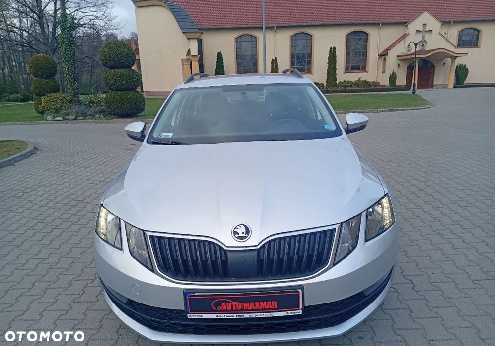 Skoda Octavia - 2